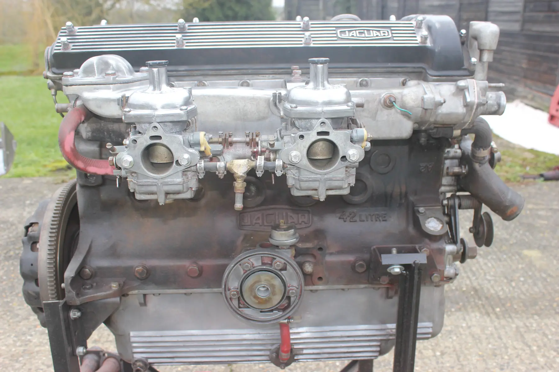 Jaguar E-type engine restoration