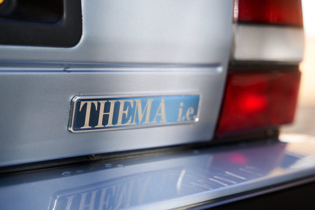 Lancia Thema badge