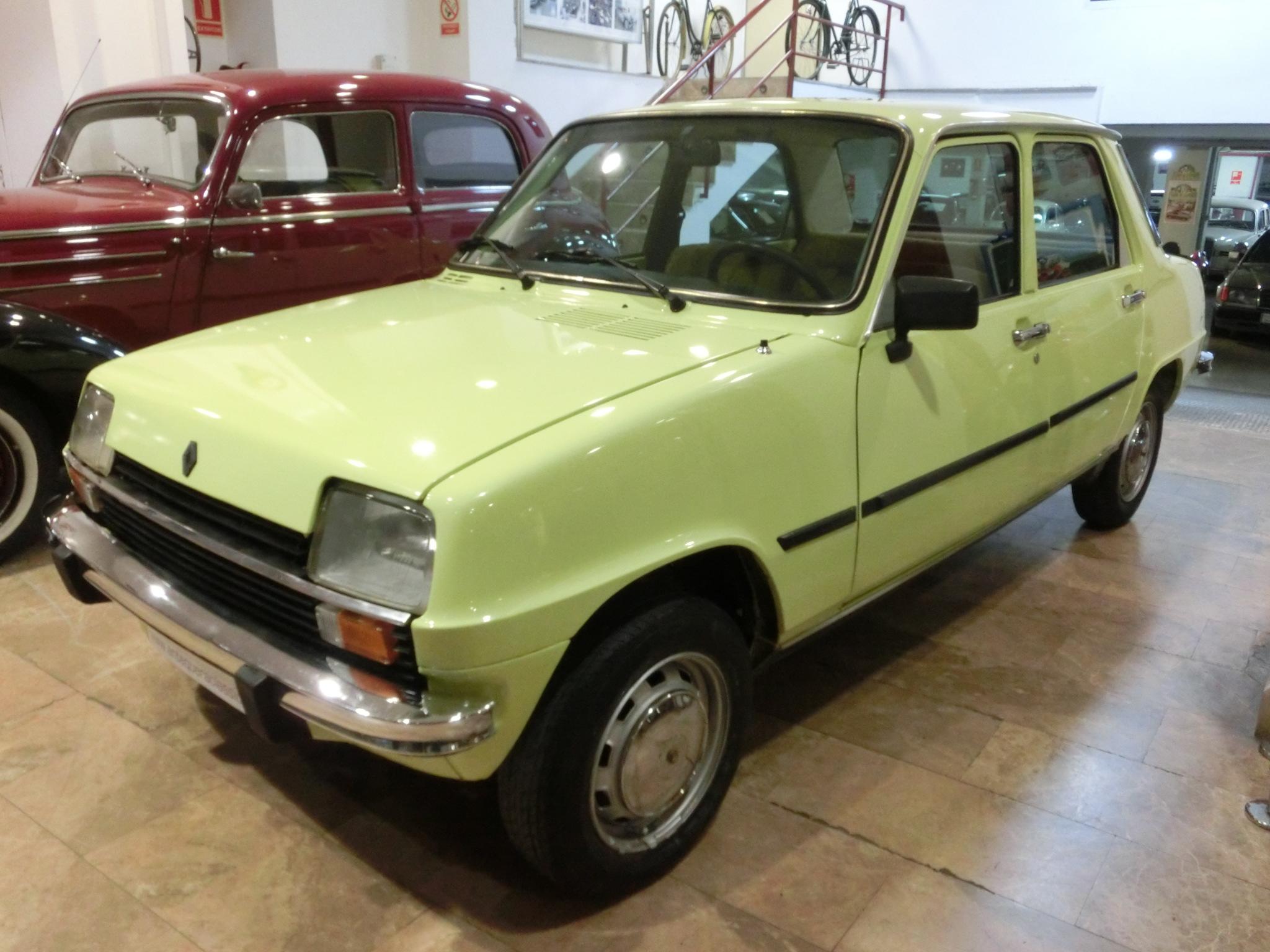 Unexceptional Classifieds: Renault 7 TL