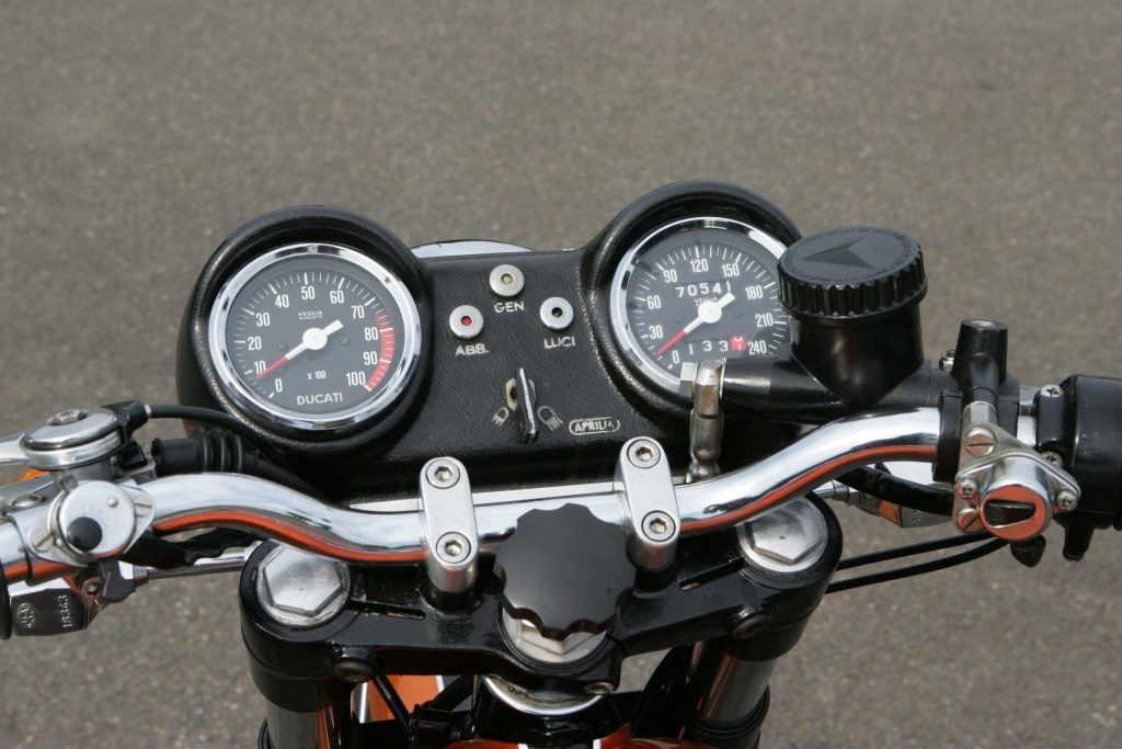 Ducati GT750