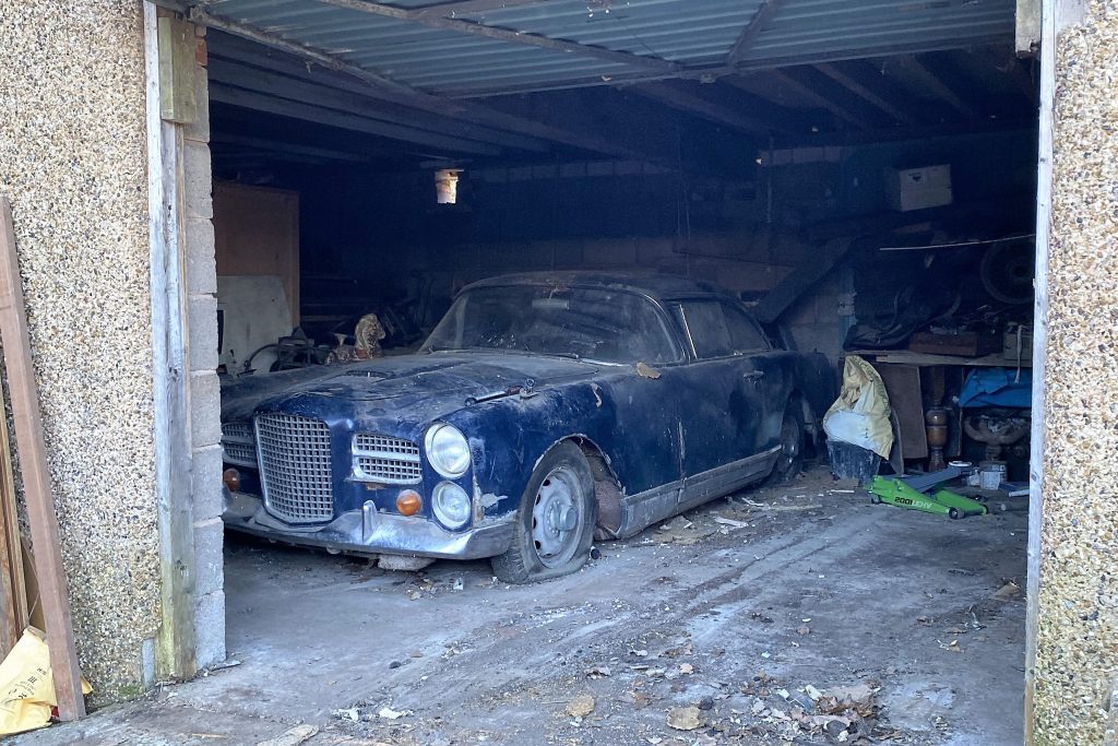 Facel Vega HK500 garage