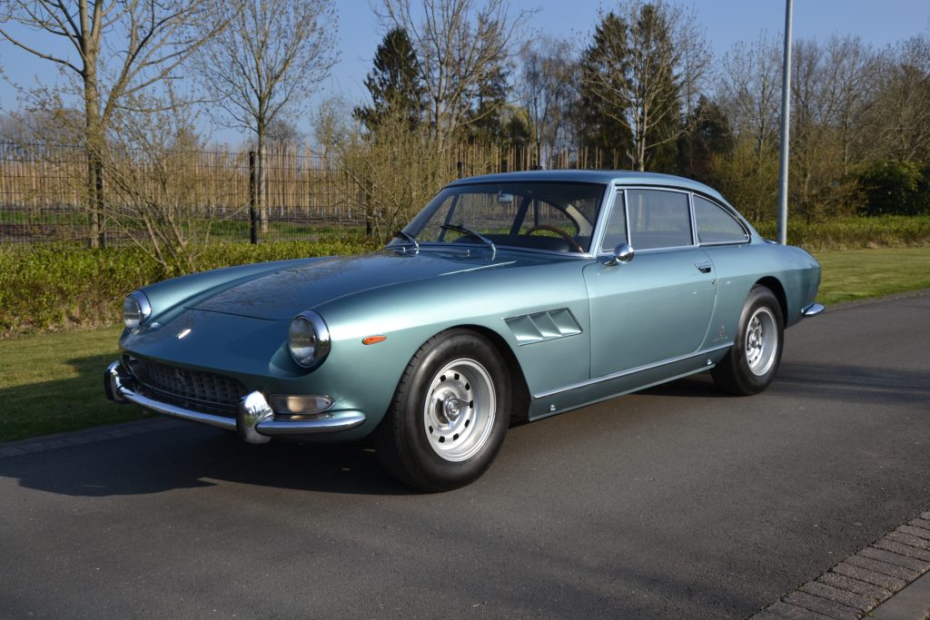 Ferrari 330 GT