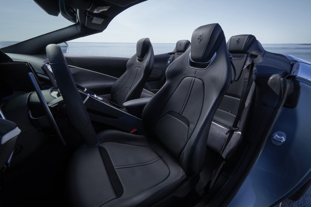 Ferrari Roma Spider interior
