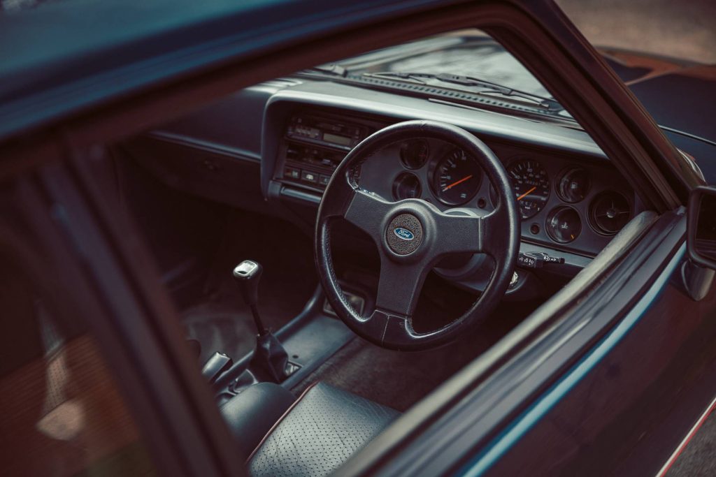 Ford Capri 280 steering wheel