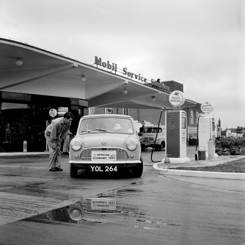 Mini On The 1959 Mobil Economy Run