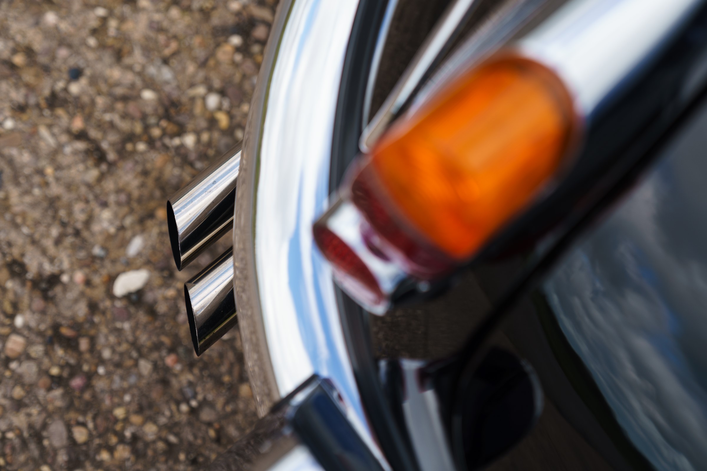 Vicarage Jaguar MkII drophead Noel Gallagher exhaust