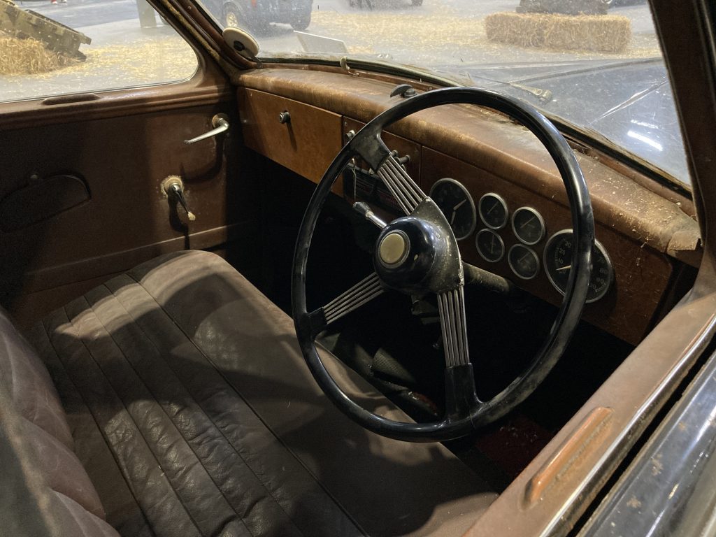 Jowett Javelin barn find interior