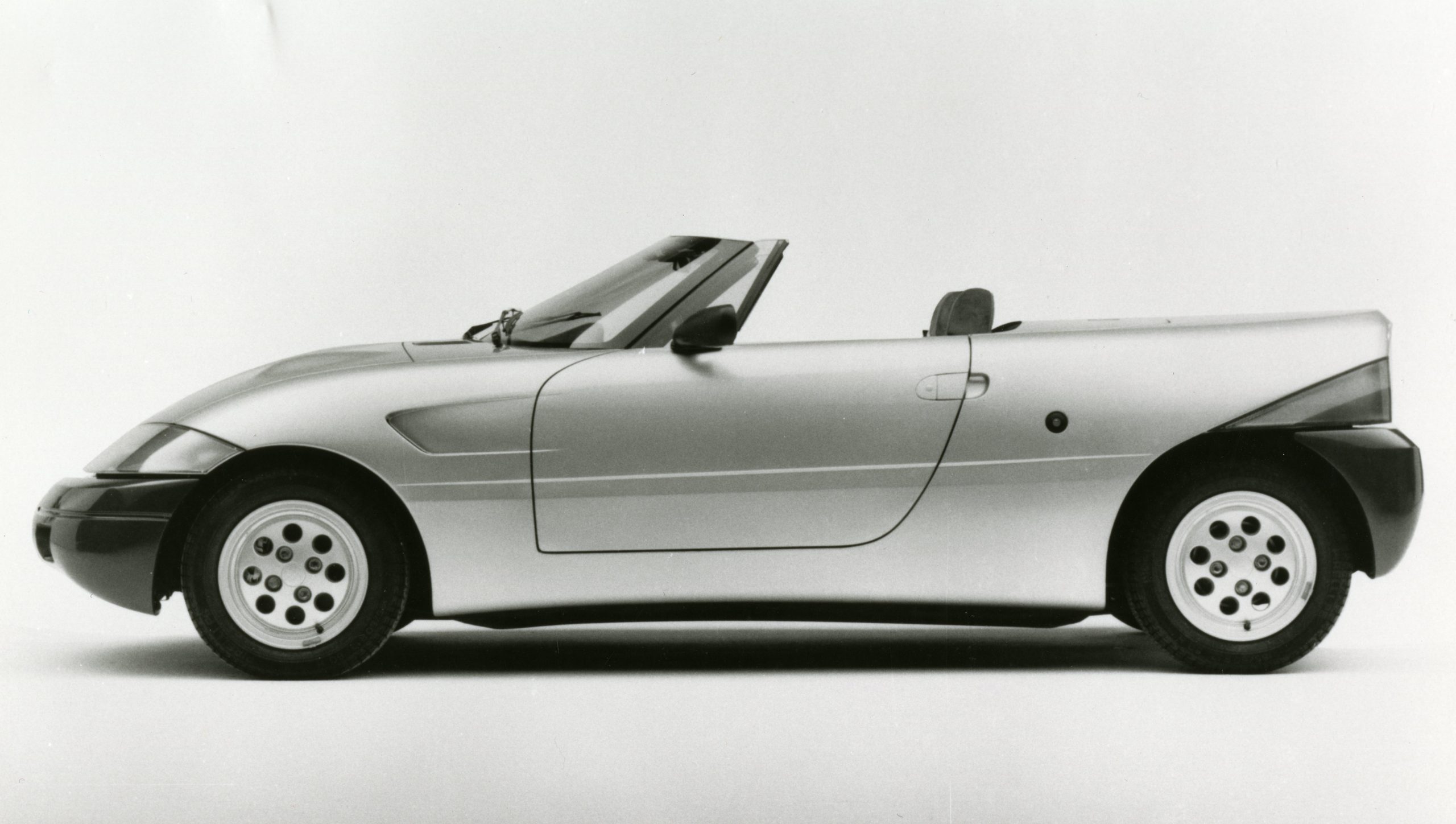 Concept Cars That Never Made The Cut: 1983 Ford Ghia Barchetta