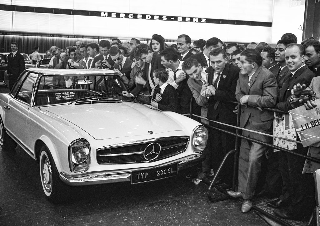 Mercedes SL W113 Pagoda debuts at 1963 Geneva motor show