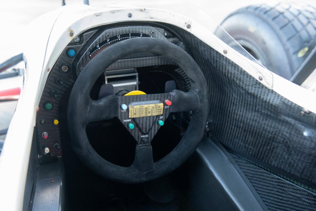 Footwork Arrows Mugen-Honda steering wheel