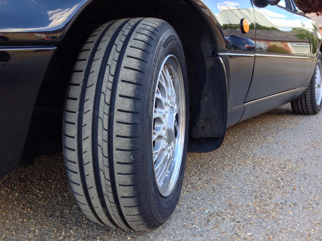 Mazda MX-5 wheel tyre