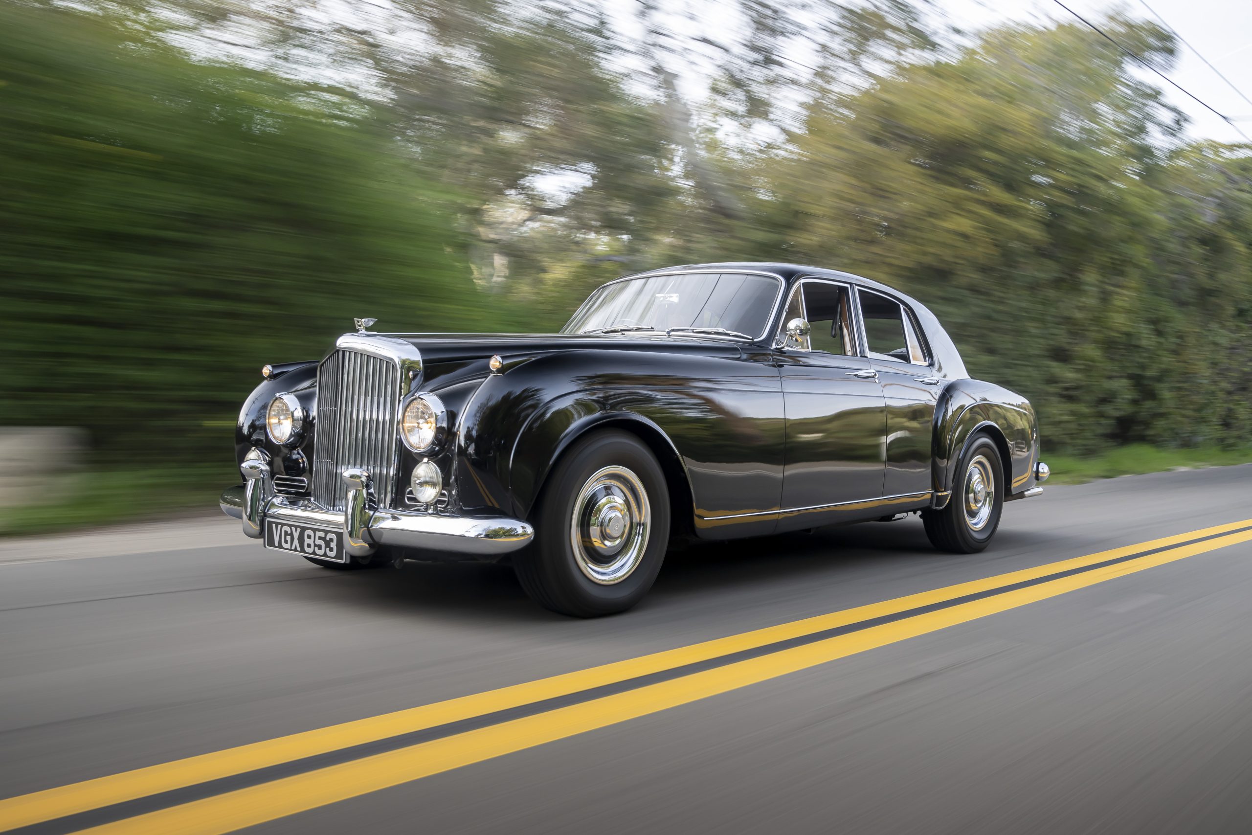 “To build a good car, a fast car, the best in class” – driving the original Bentley Continental Flying Spur