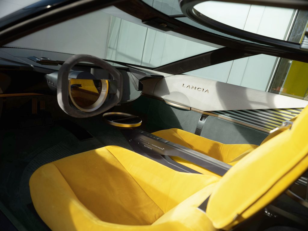 Lancia Ru+Pa HPE interior