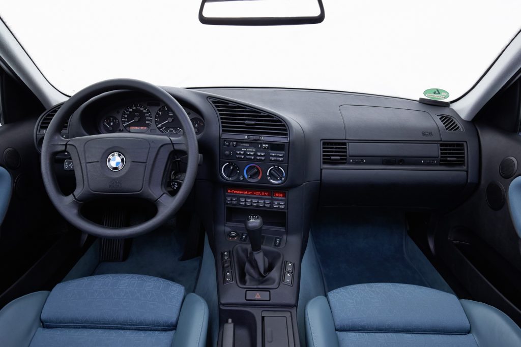 BMW 3-series E36 interior
