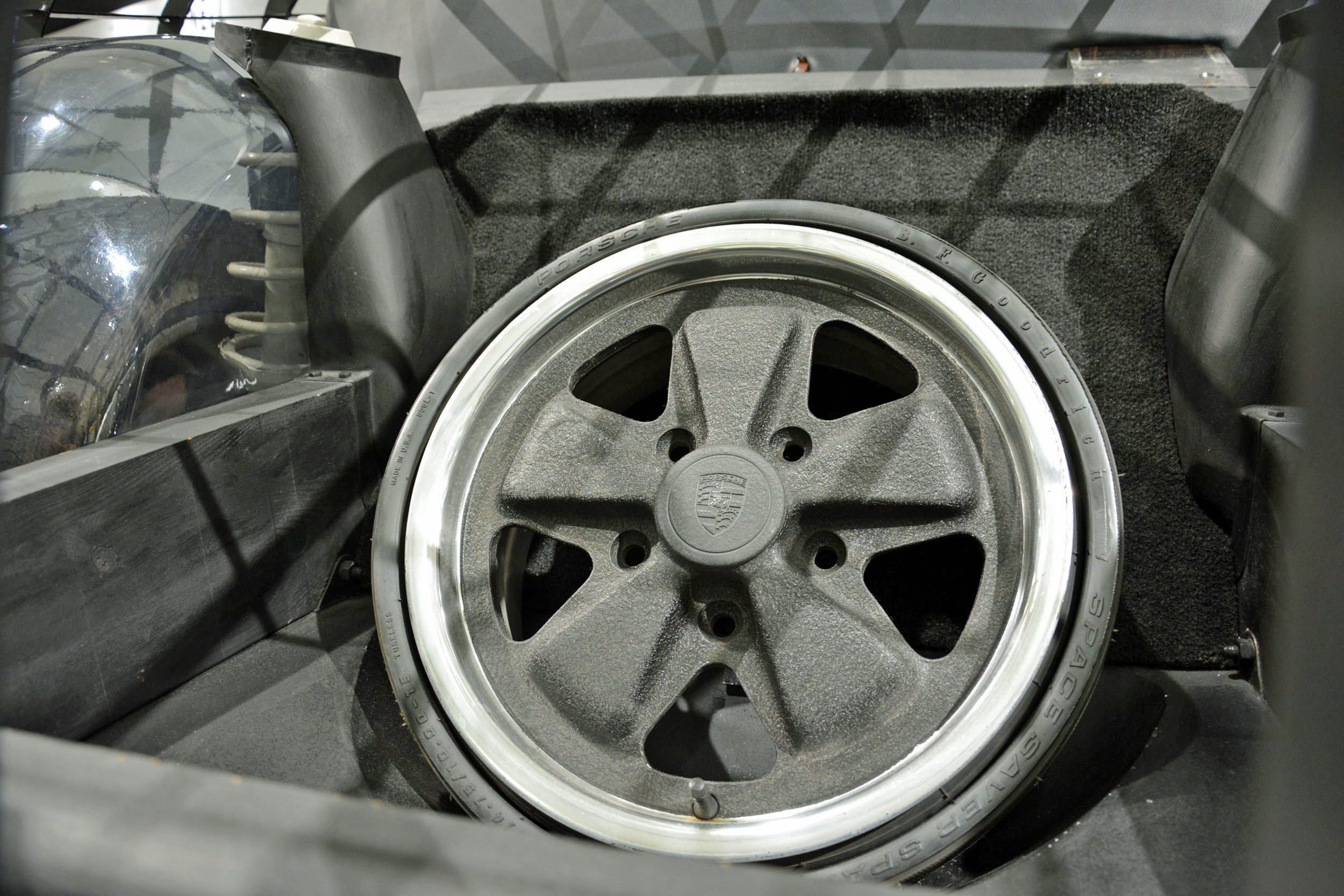Porsche FLA concept wheel