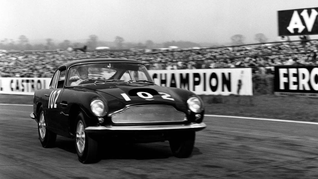 Stirling Moss wins the 1960 Fordwater Trophy race in the Aston Martin DB4 GT Lightweight
