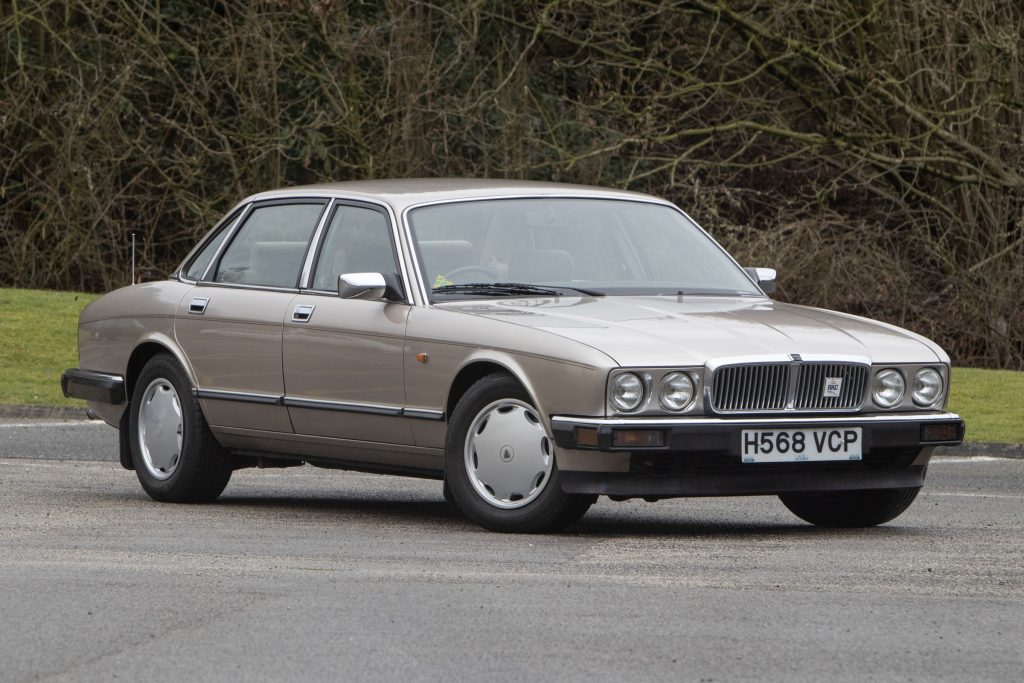 Jaguar XJ6 (XJ40)