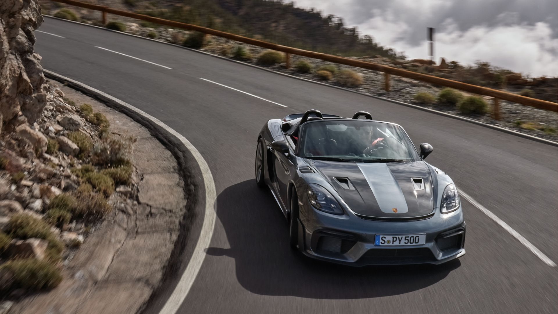 Porsche 718 Spyder RS brings GT3 power to the Boxster