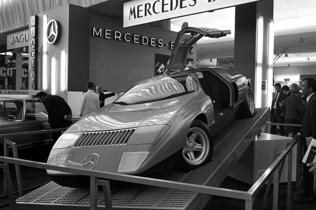 Mercedes C111 display