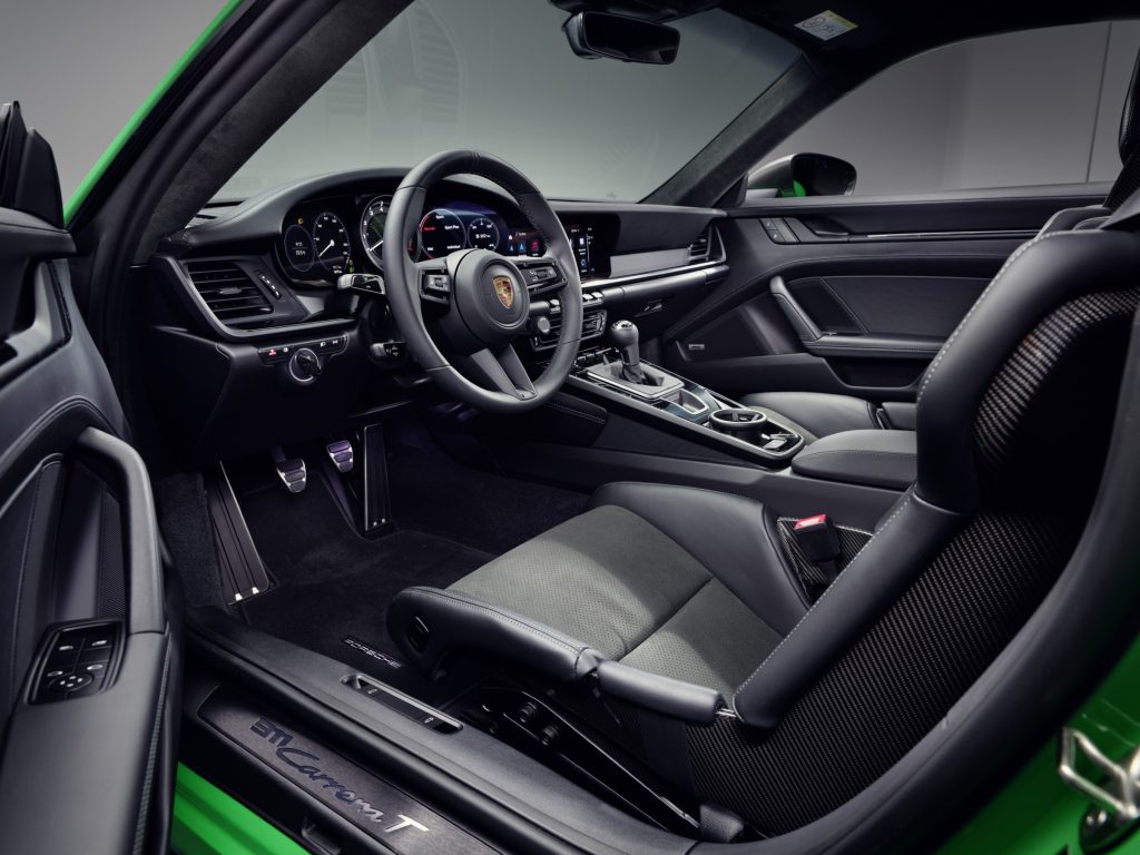 Porsche 911 Carrera T interior