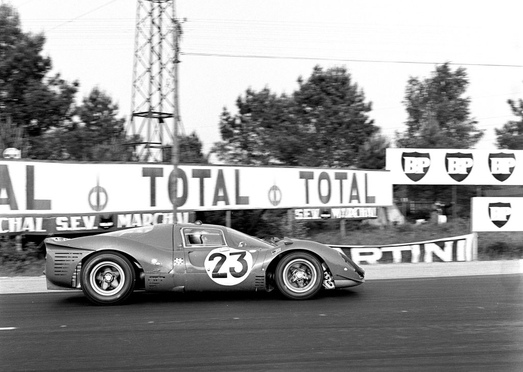1967 Ferrari 412P Berlinetta vintage racing action black white