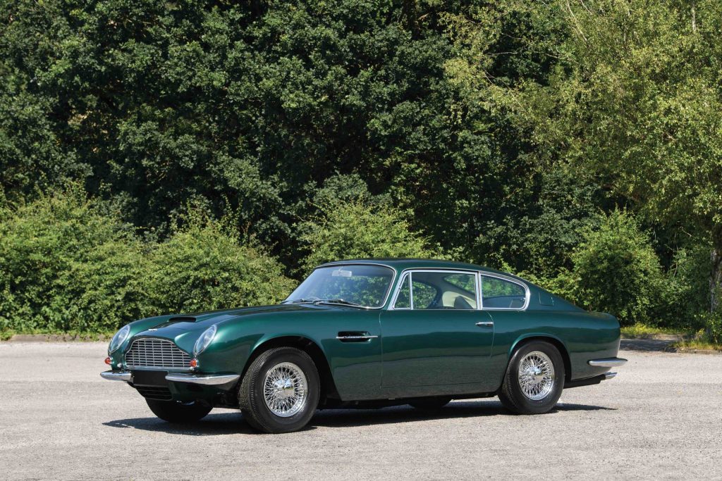 1970 Aston Martin DB6 profile