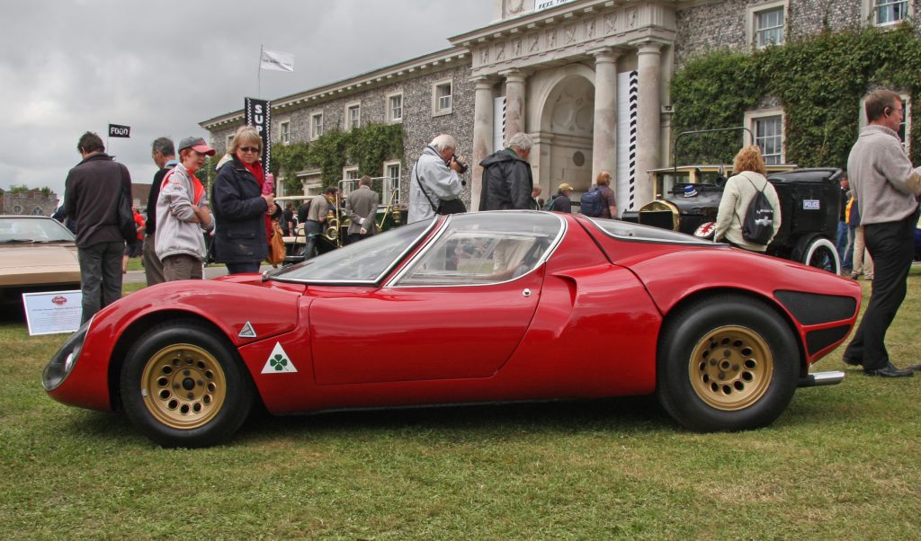 Alfa_Romeo_Tipo_33_Stradale_Side