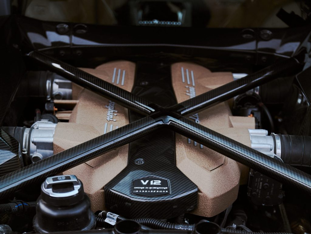 Lamborghini Aventador Ultimae engine