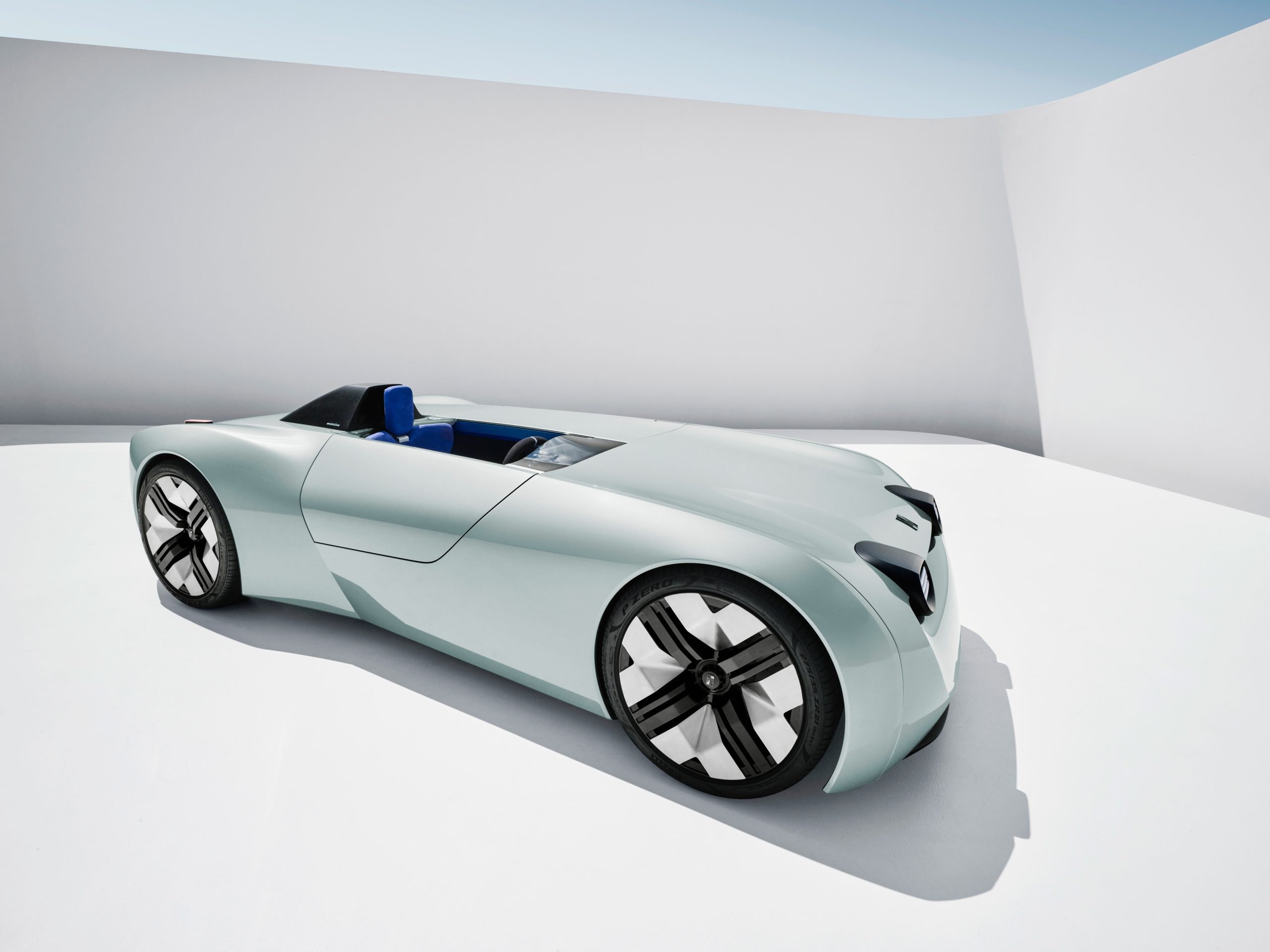 Triumph TR25 by Makkina 3