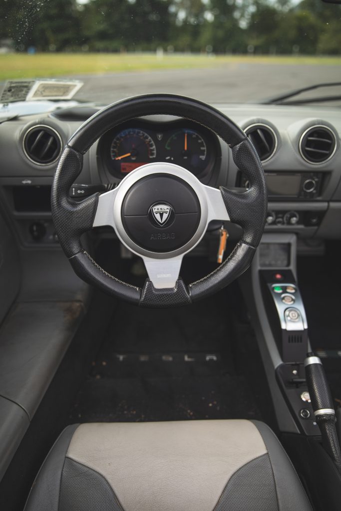 2010 Tesla Roadster-steering wheel