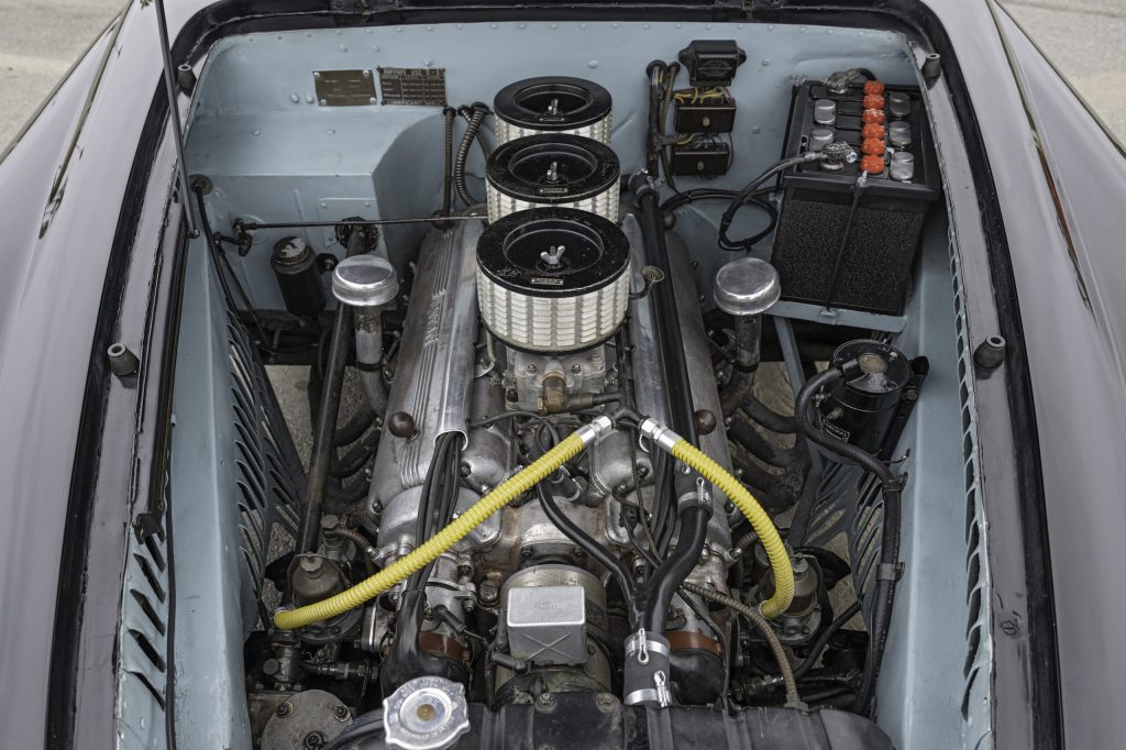 1951-Ferrari-212-Inter-Supergioiello-Coupe-by-Ghia engine