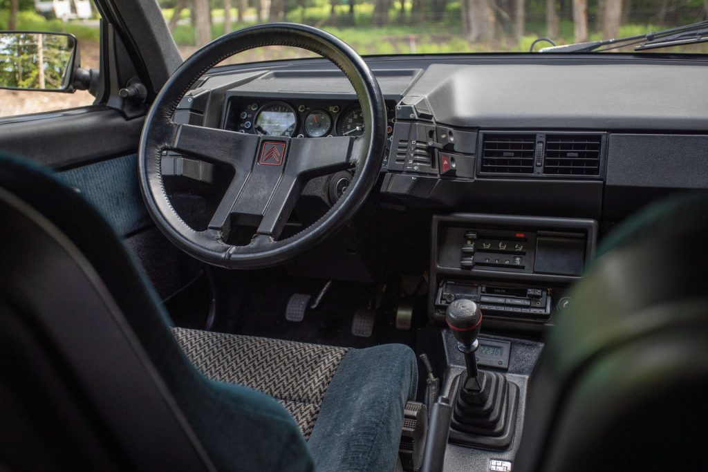 1987 Citroën BX 4TC interior