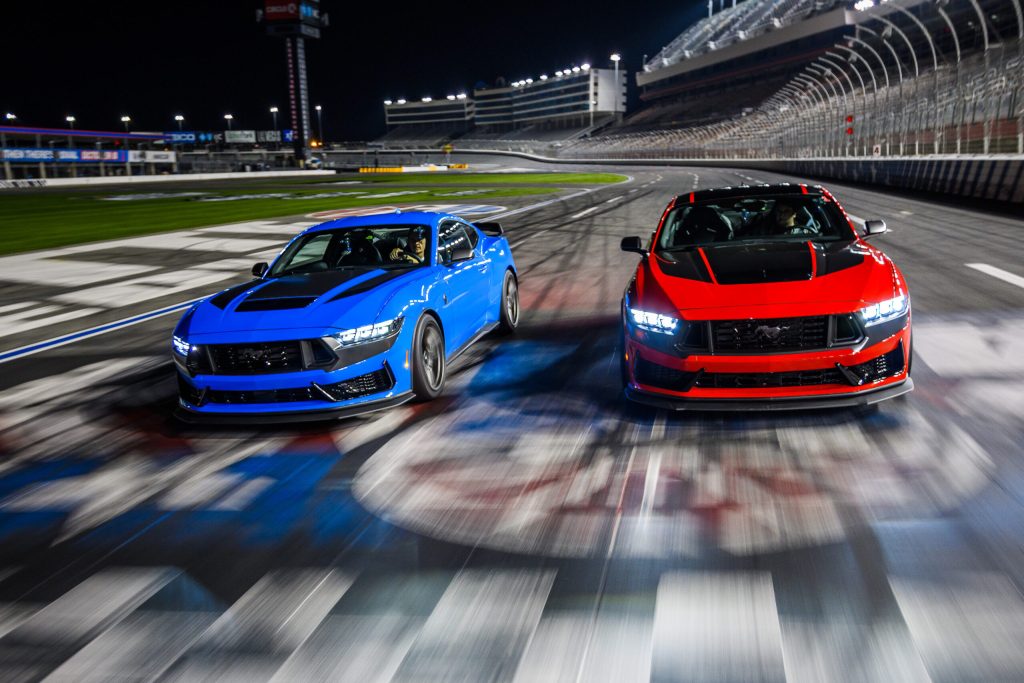 2024 Ford Mustang Dark Horse-pair head on