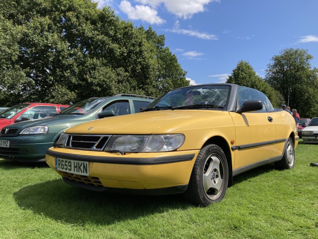 Saab 900 at FOTU