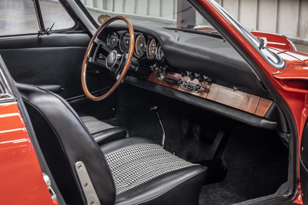 1964 Porsche 901-interior