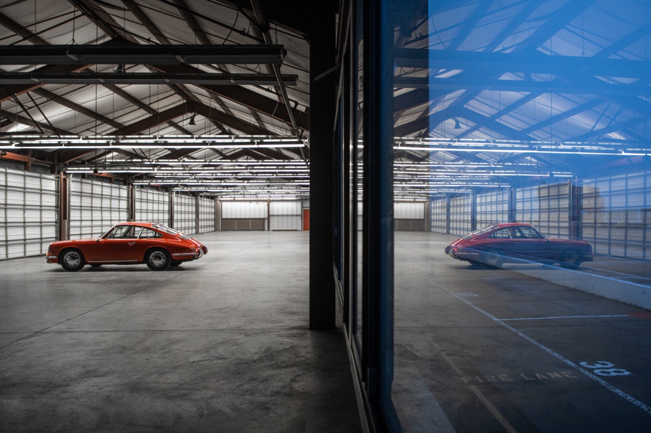 1964 Porsche 901-reflection