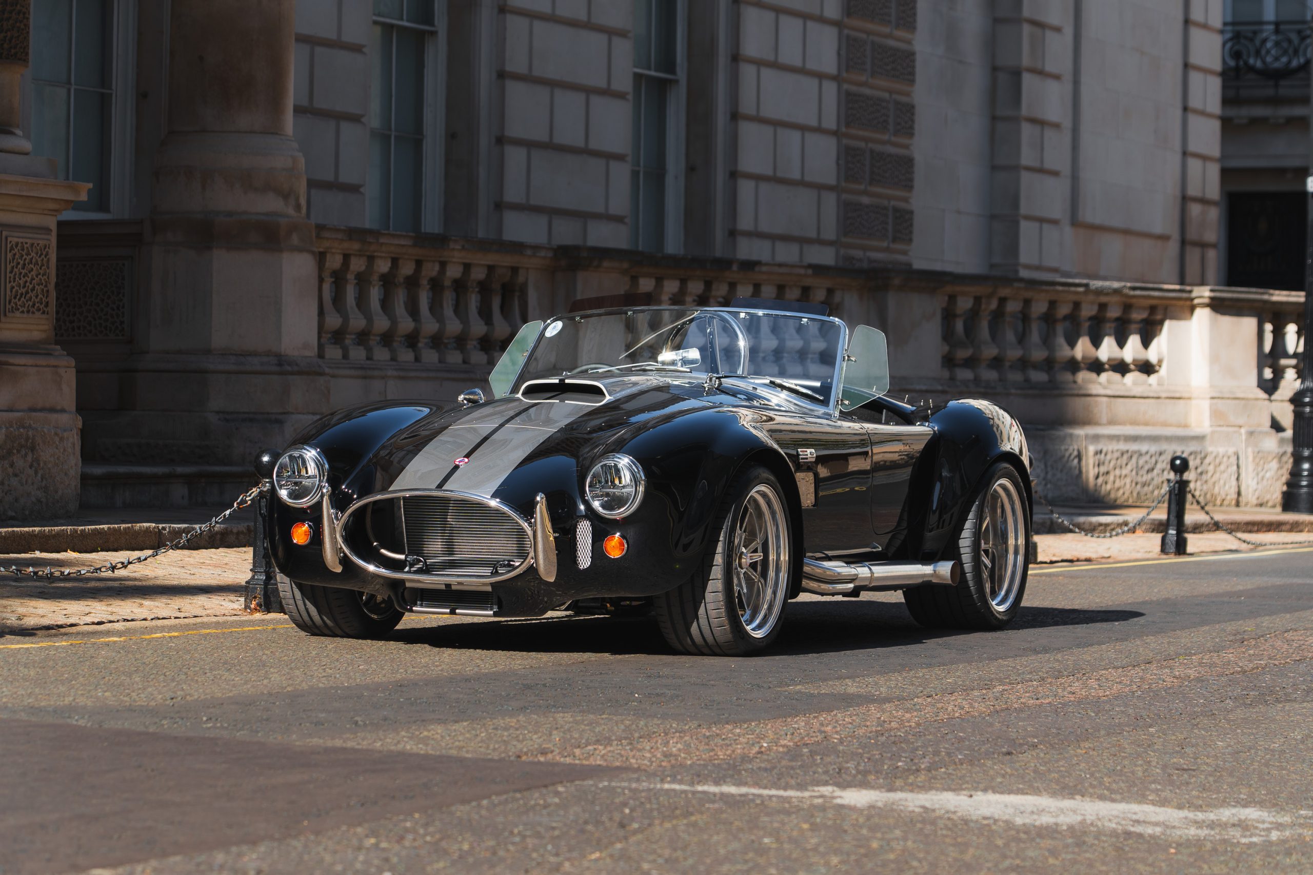 700bhp Cobra makes UK debut