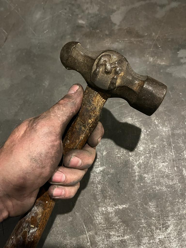 Rag and Bone Man hammer