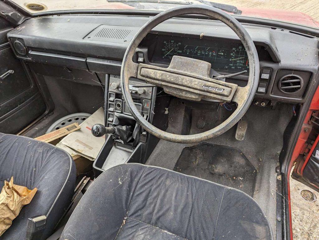 FSO Polonez interior