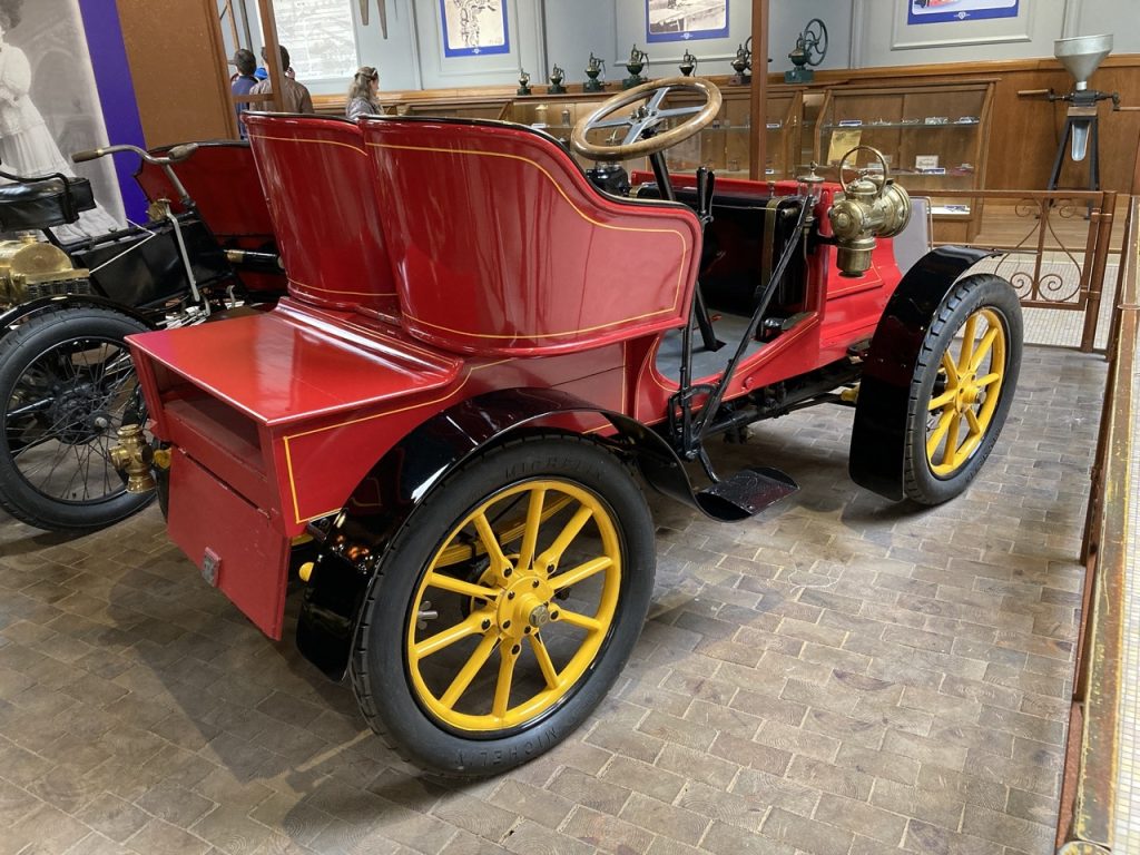 L'Aventure Peugeot Museum-Bebe