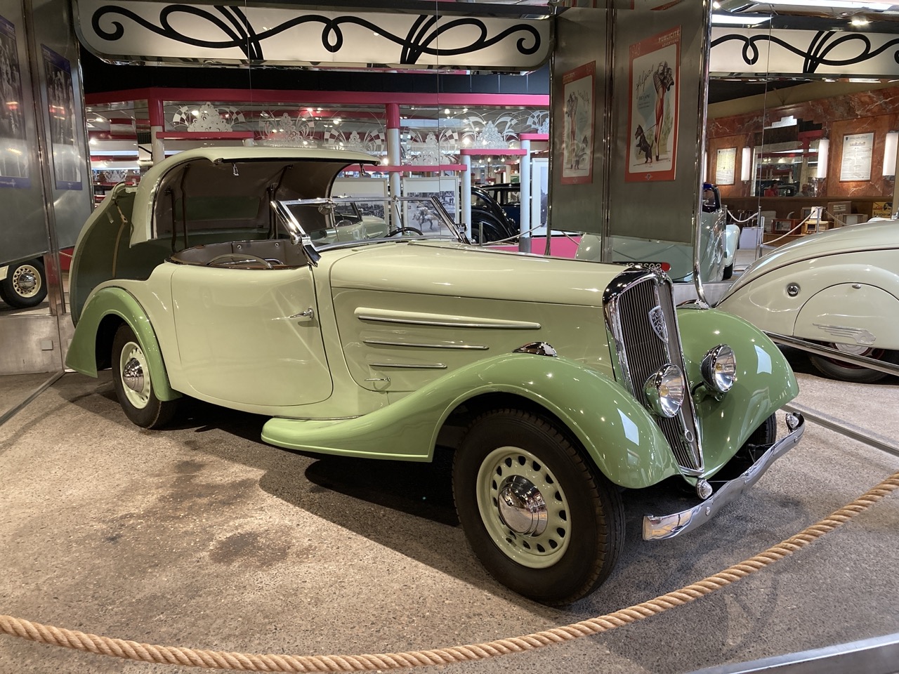 L'Aventure Peugeot Museum-601C