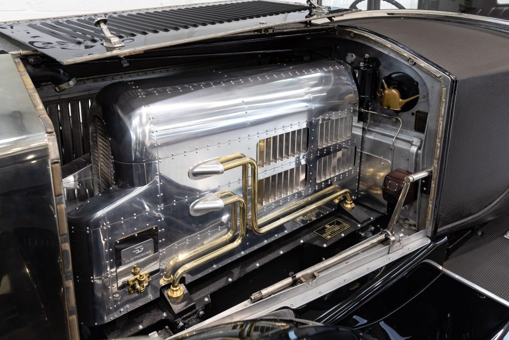 Electrogenic Rolls-Royce Phantom 2