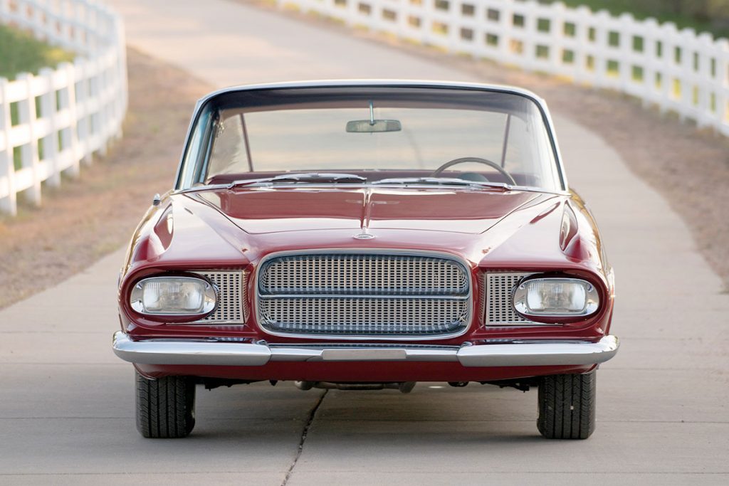 Ghia L6.4-head on