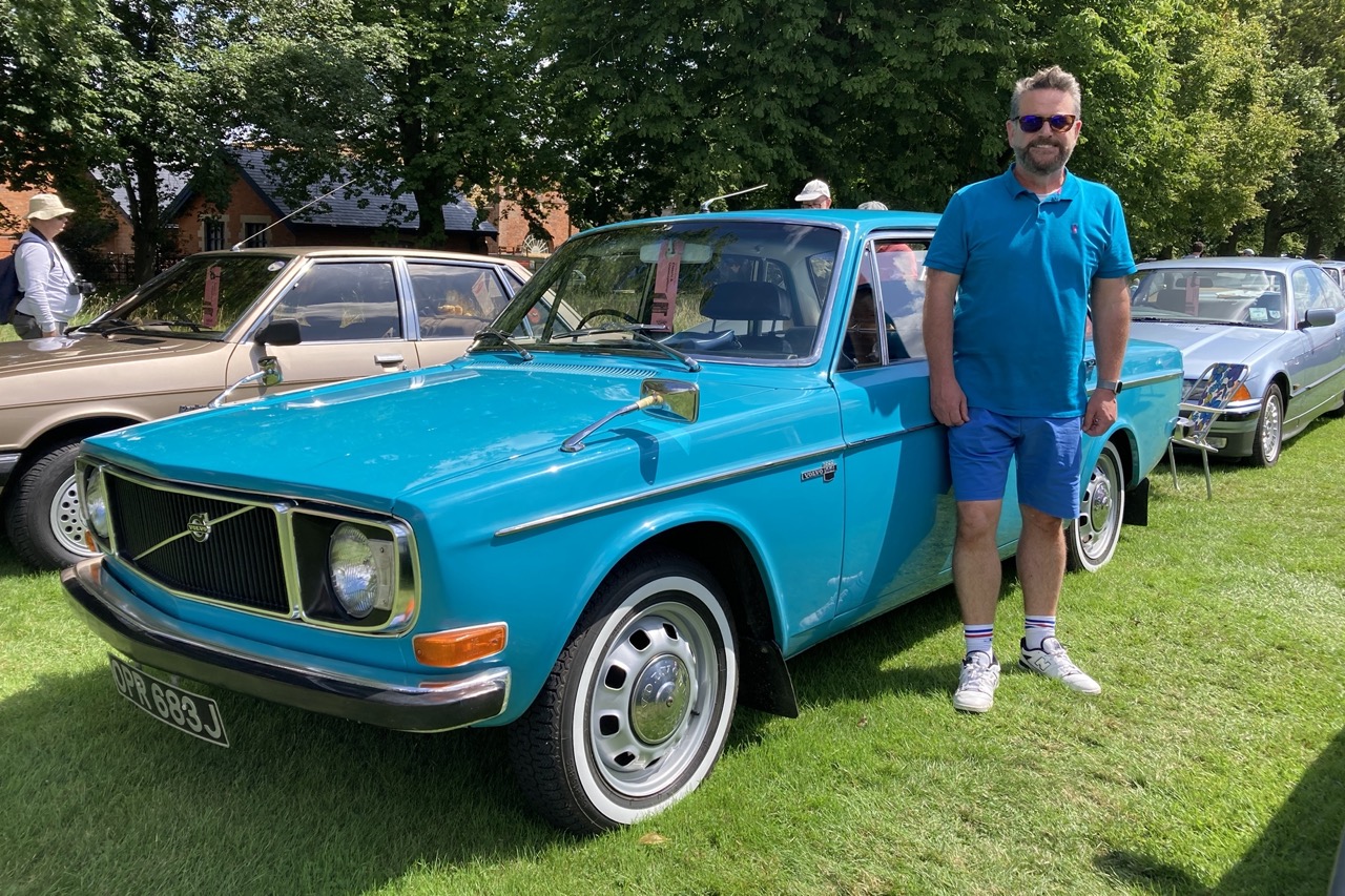 Your Classics: Paul Wilson and his Turkish Blue Volvo 144