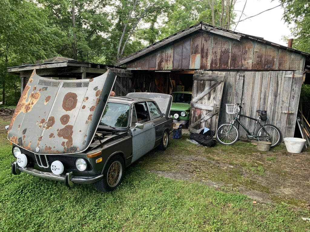 BMW 2002 patina spots