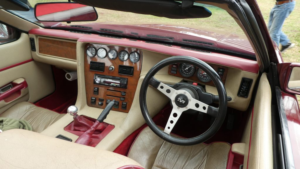 1989 TVR 450SE interior