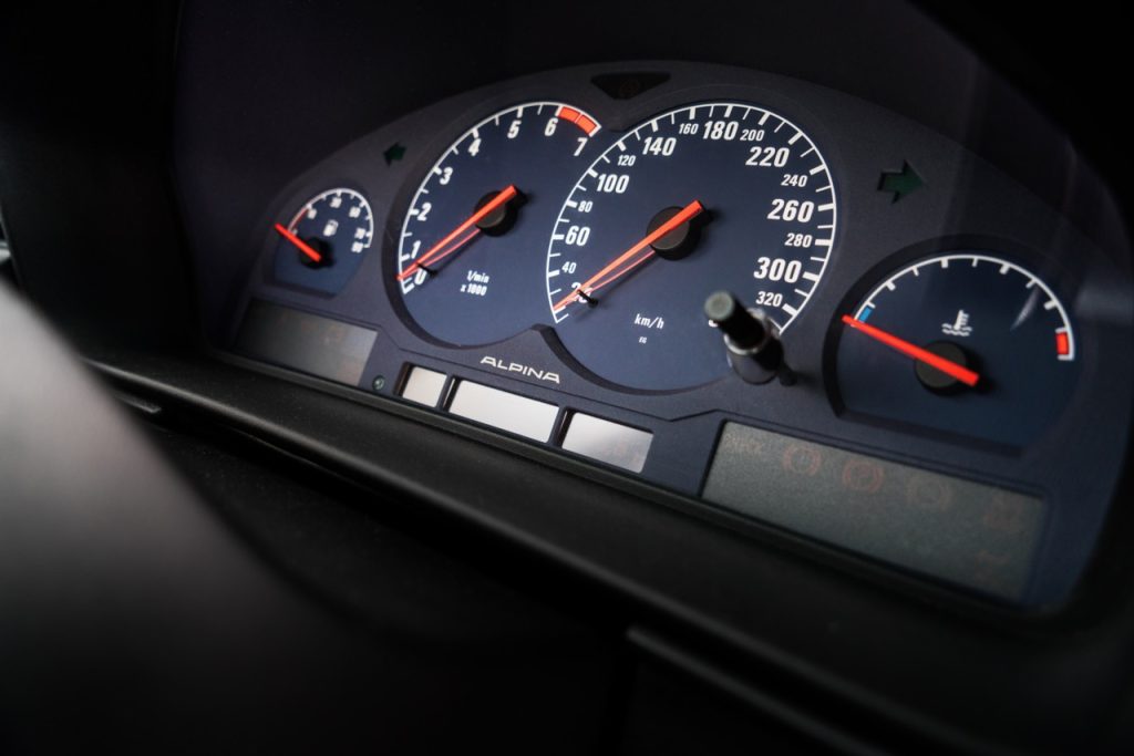 E31 BMW ALPINA B12 B7 coupe gauges