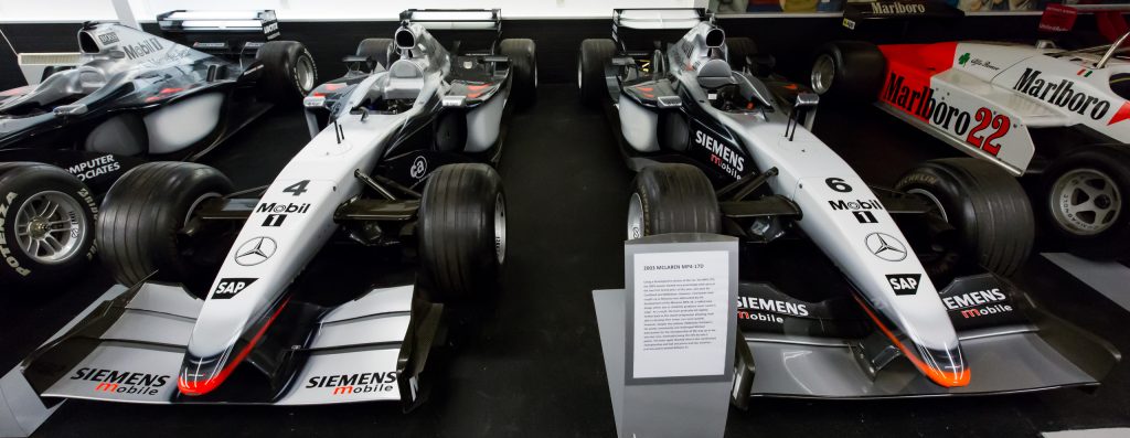 McLaren_MP4-17_and_MP4-17D