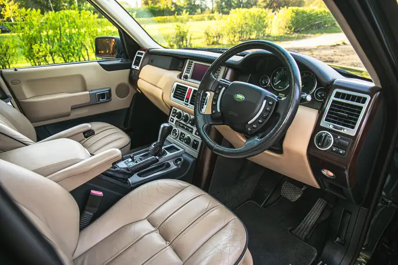 2004 Range Rover owned by Queen Elizabeth II 2