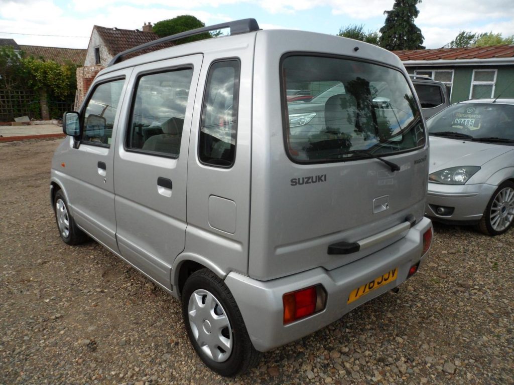 Suzuki Wagon R+ rear 3/4